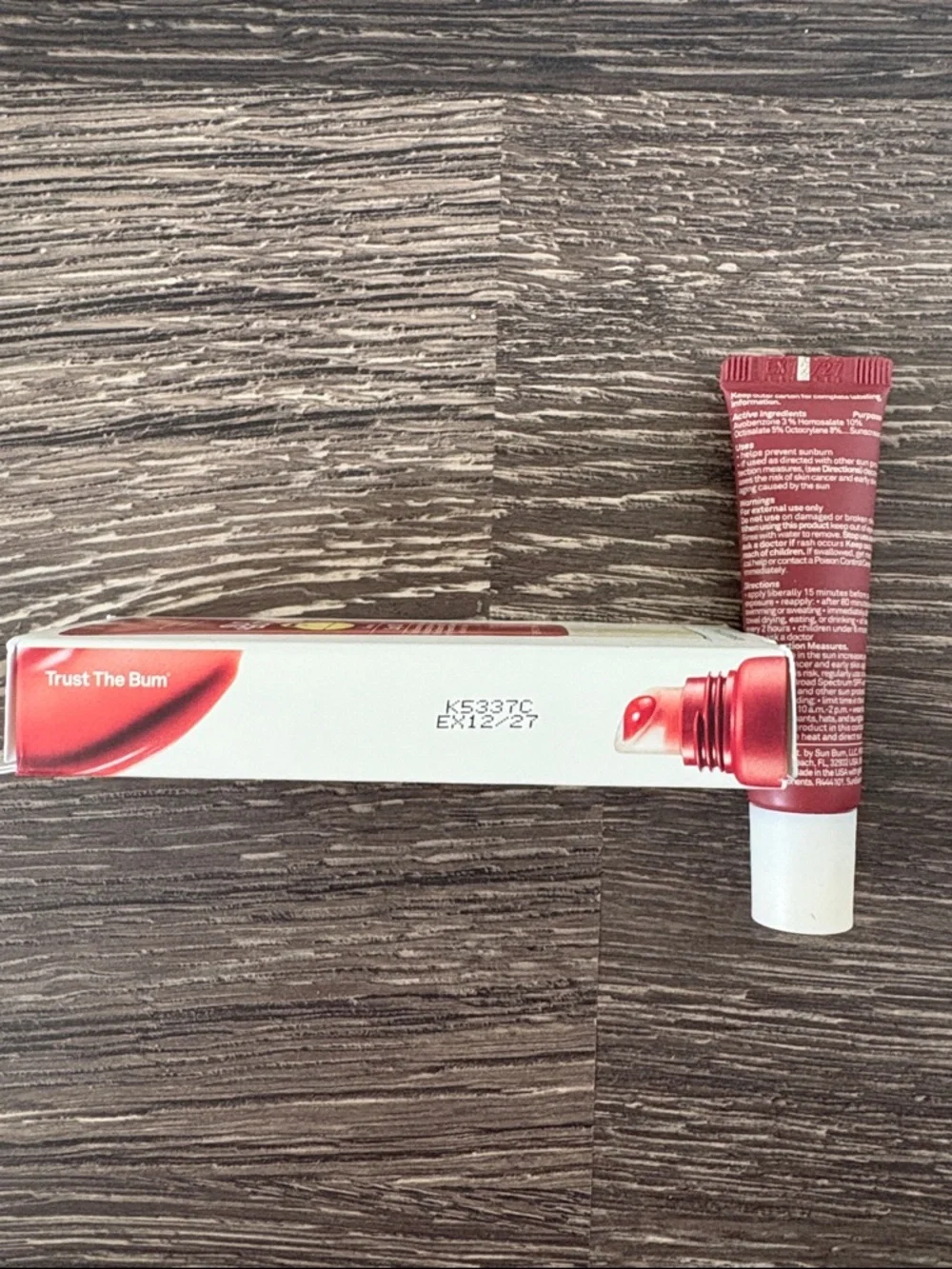 Sun Bum tinted sunscreen lip balm - Picture 4 of 4